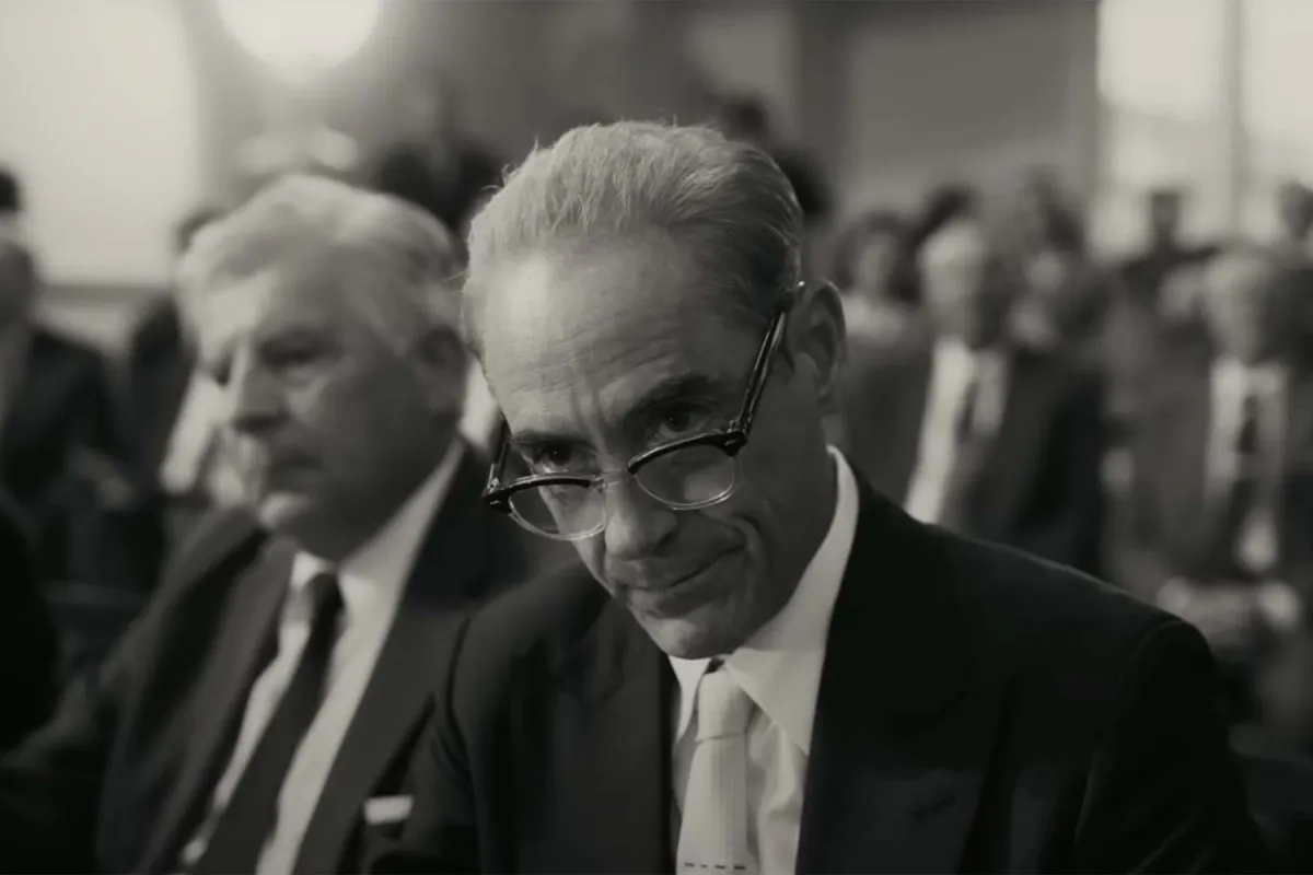 robert downey jr en oppenheimer (1)