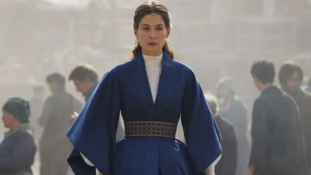 rosamund pike la rueda del tiempo