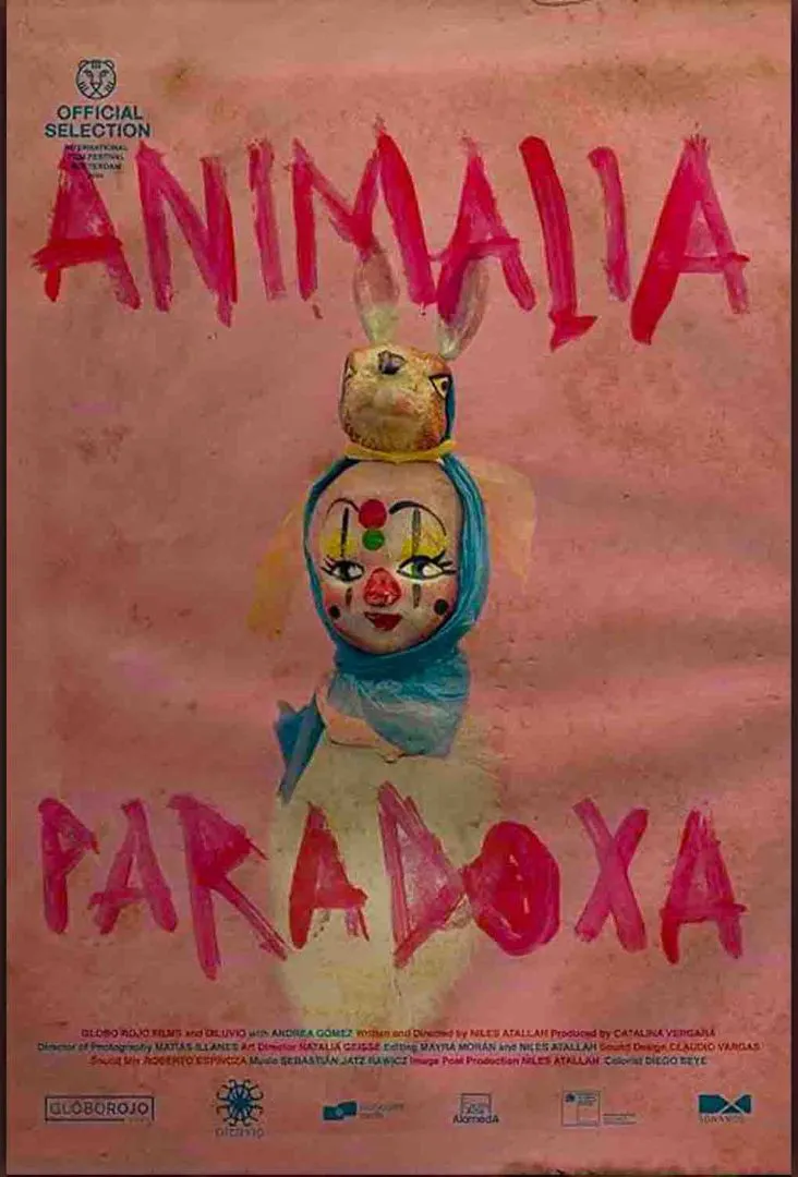 Animalia Paradoxa Póster Estreno