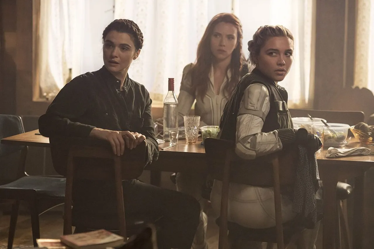 Black Widow película Rachel Weisz Marvel