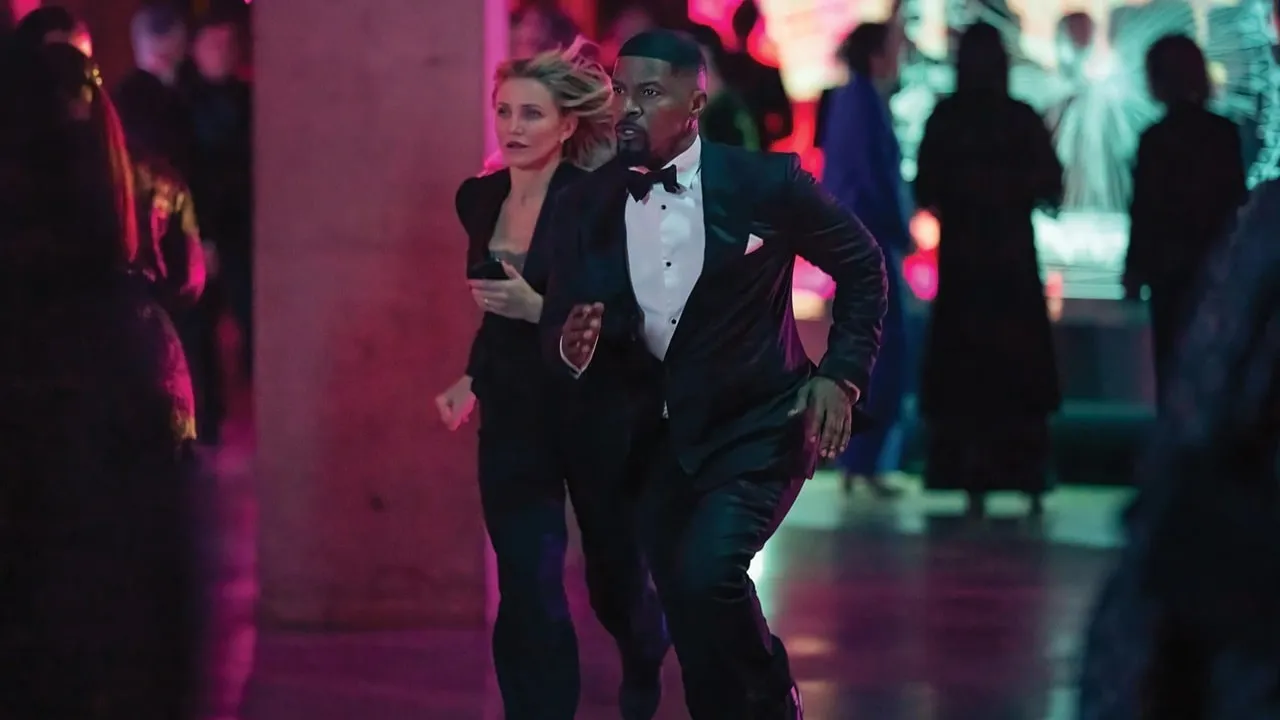 Cameron Diaz y Jamie Foxx en De vuelta a la acción de Netflix