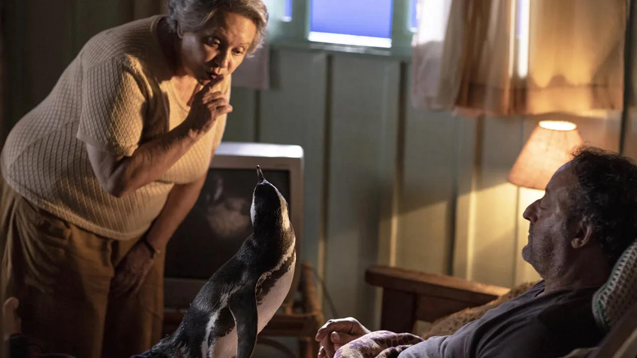 Mi amigo el pinguino Reseña Jean Reno y Adriana Barraza