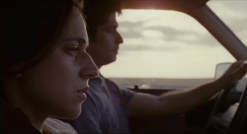 de jueves a domingo444