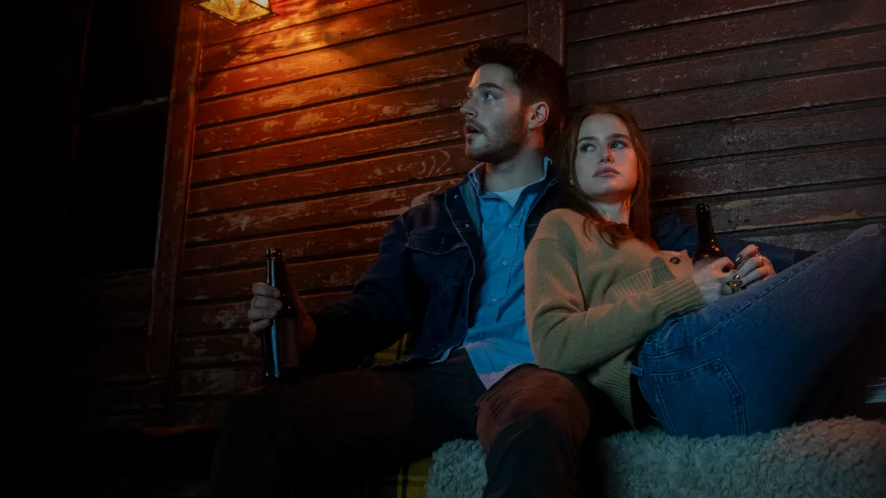 Madelaine Petsch vuelve a ser perseguida en el nuevo teaser de Los extraños: Capítulo 2 Madelaine Petsch vuelve a ser perseguida en el nuevo teaser de Los extraños: Capítulo 2