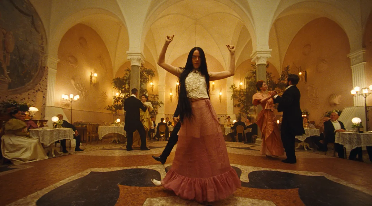 Poor Things llega a streaming