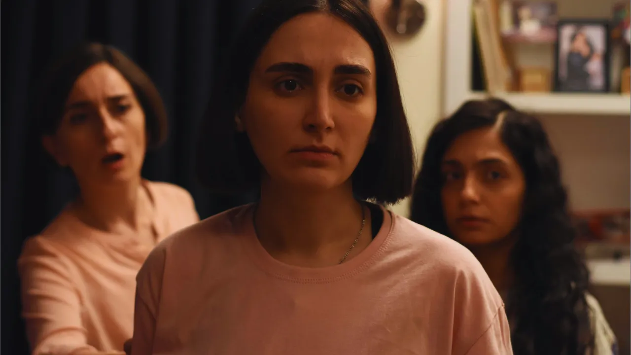 Crítica de La semilla del fruto sagrado