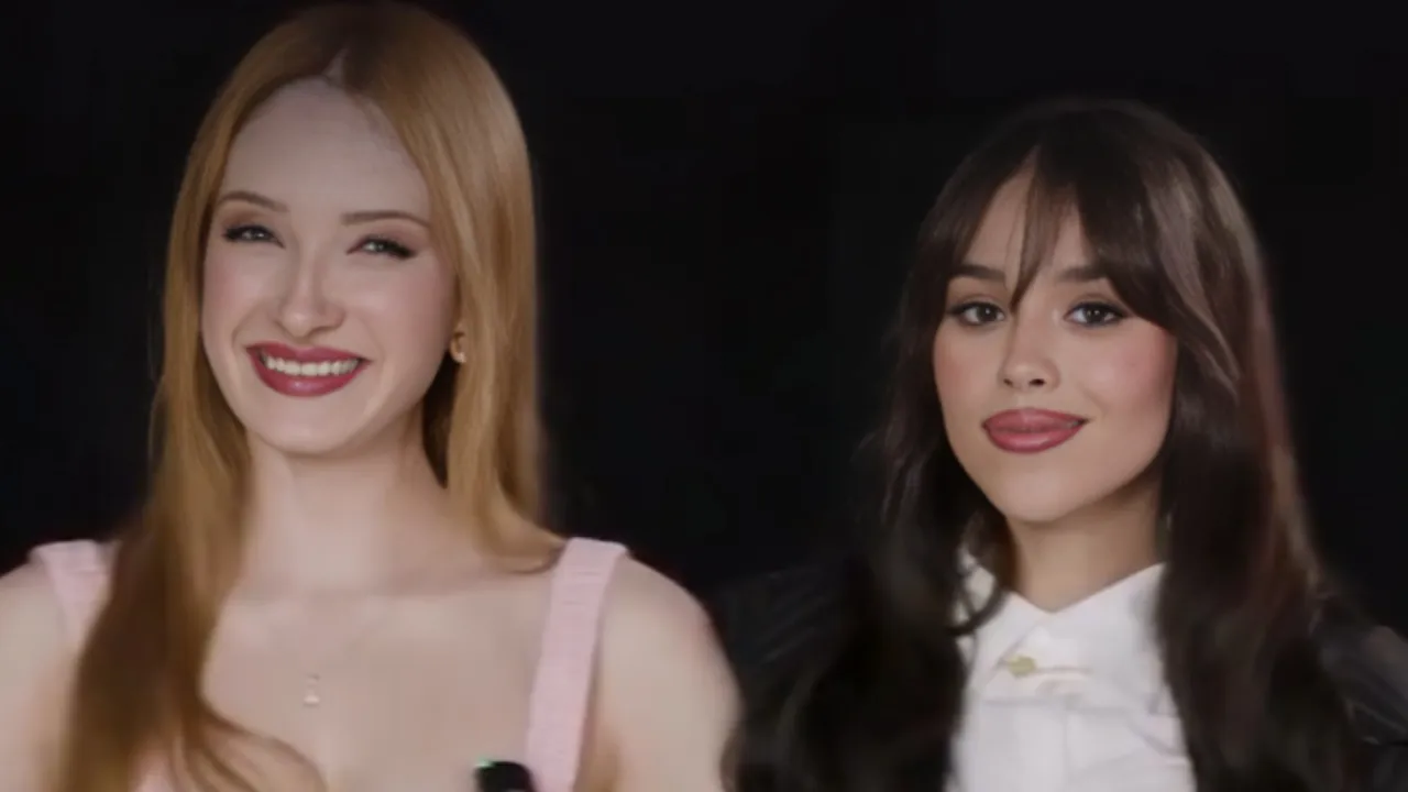 Danna y Cecilia de la Cueva