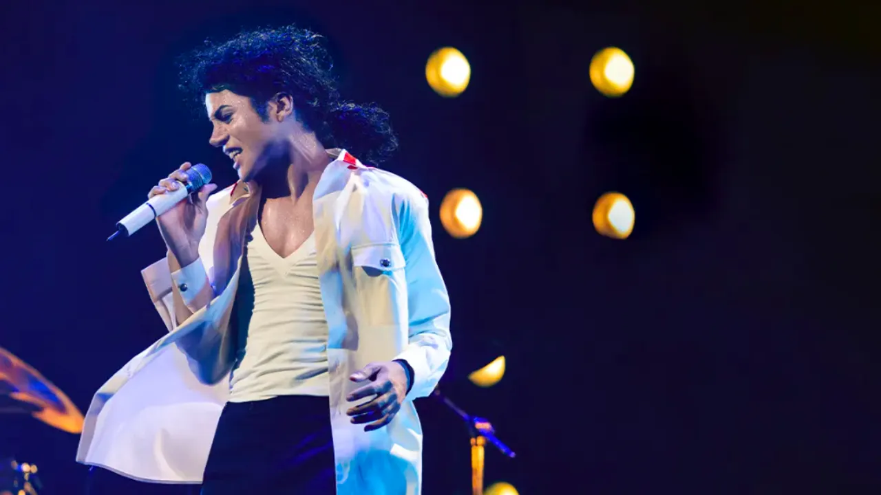 La biopic de Michael Jackson retrasa su estreno en cines