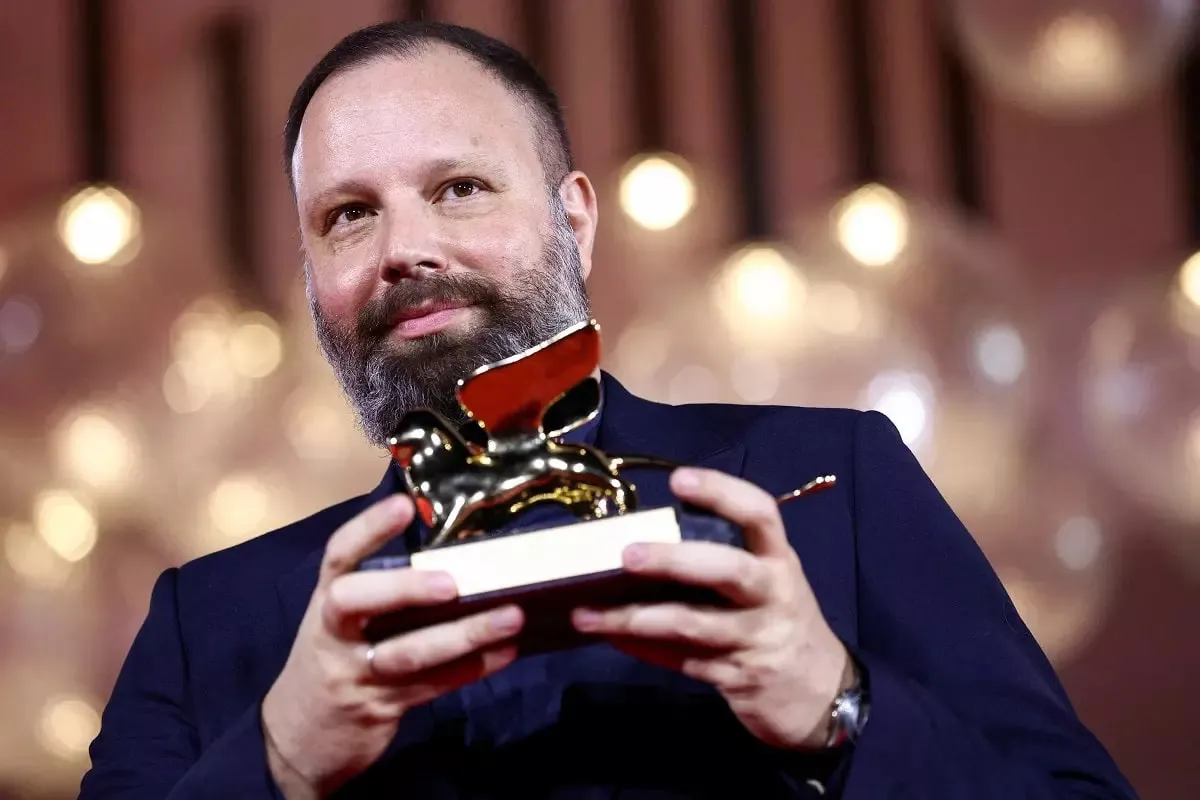 Yorgos Lanthimos director de Pobres Criaturas
