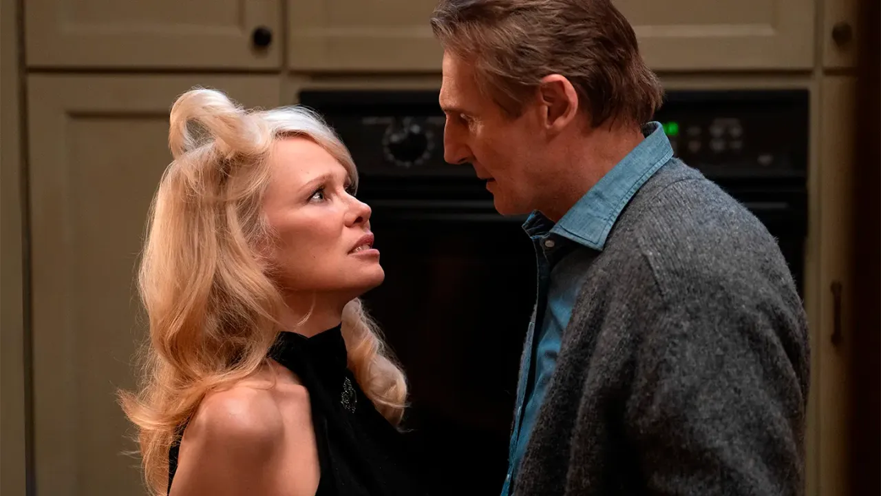 Crítica ¿Y dónde está el policía?